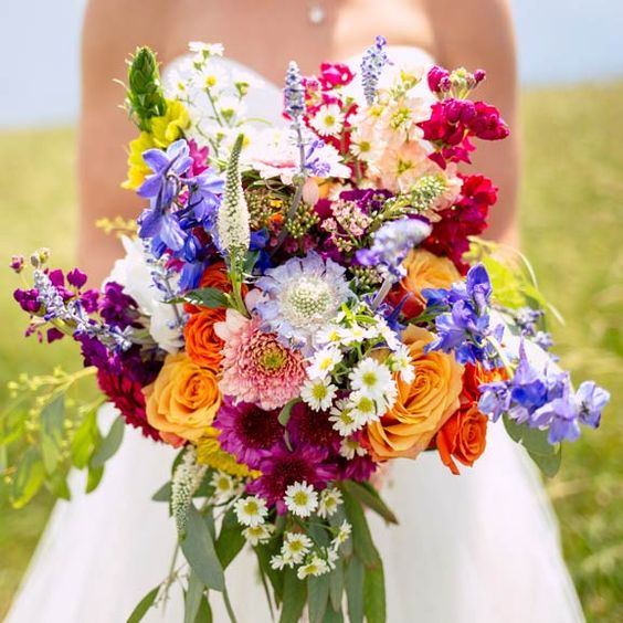 colorful summer bridal bouquet